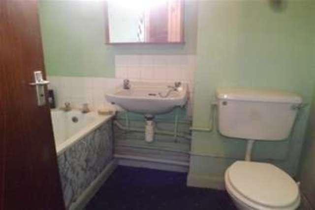 Image of 1 bedroom Flat to rent in Hollands Walk Vange Basildon SS16 at Basildon, SS16 4QB