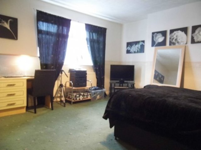  Image of 3 bedroom Terraced house for sale in Wellington Street Grimsby DN32 at Grimsby South Humberside Grimsby, DN32 7JS