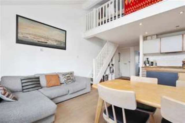  Image of 1 bedroom Flat to rent in Wesley Square London W11 at London, W11 1TS