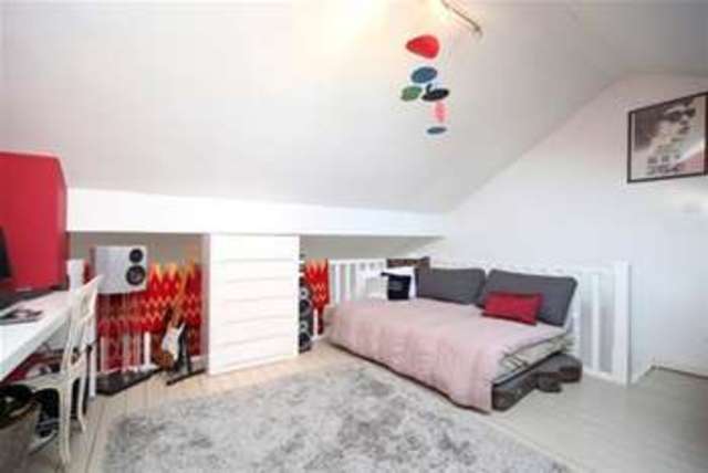  Image of 1 bedroom Flat to rent in Wesley Square London W11 at London, W11 1TS