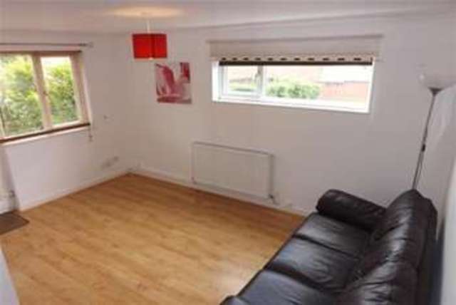  Image of 1 bedroom Detached house to rent in Frampton Close Eastleaze Swindon SN5 at Swindon, SN5 7EN