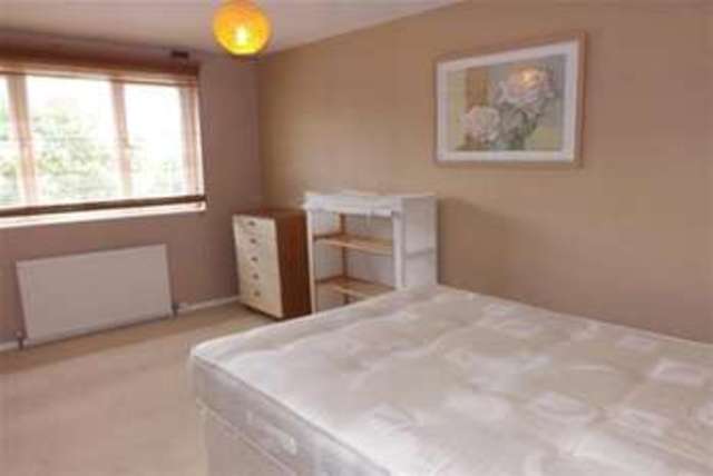  Image of 1 bedroom Detached house to rent in Frampton Close Eastleaze Swindon SN5 at Swindon, SN5 7EN