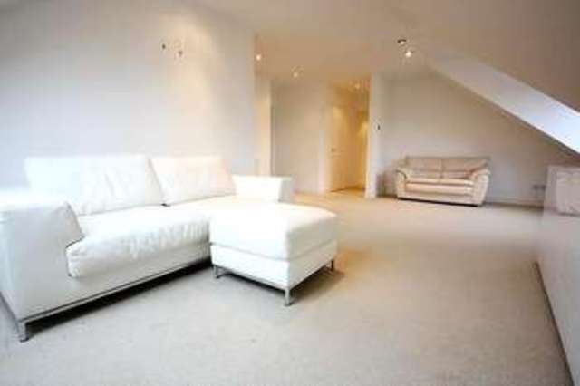  Image of 2 bedroom Flat to rent in Kings Avenue Parkstone Poole BH14 at Poole, BH14 9QQ