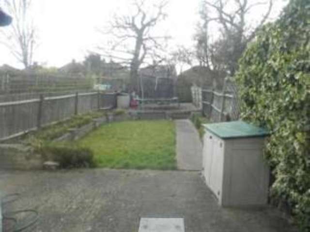  Image of 3 bedroom Terraced house for sale in Westbury Grove London N12 at London  Woodside Park, N12 7PE