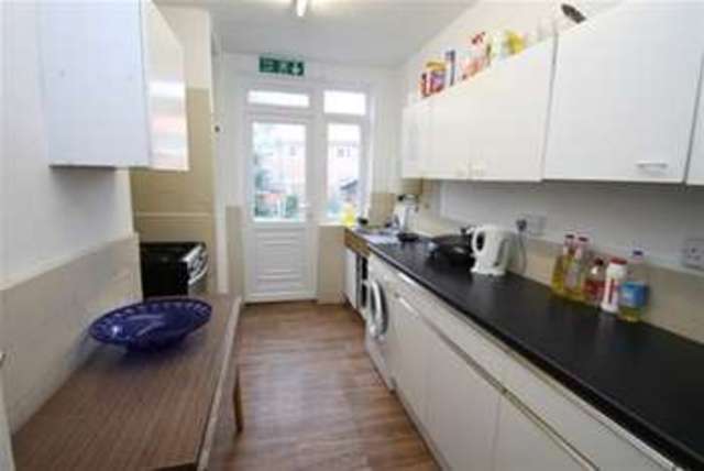  Image of 1 bedroom Detached house to rent in Westdown Road London SE6 at London, SE6 4RL