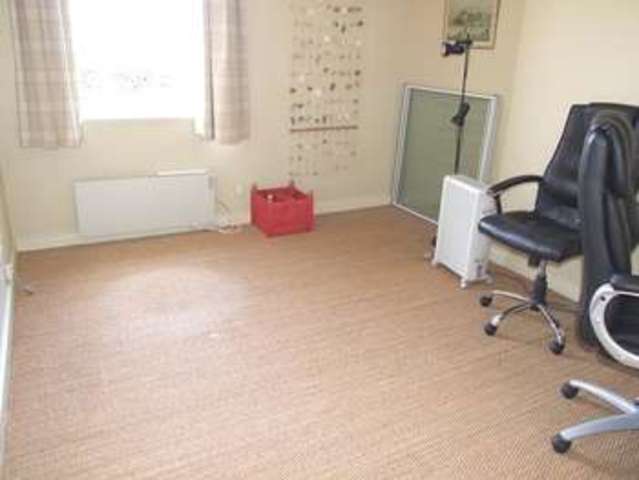  Image of 2 bedroom Flat to rent in Wellington Court Weymouth DT4 at Weymouth, DT4 8UA
