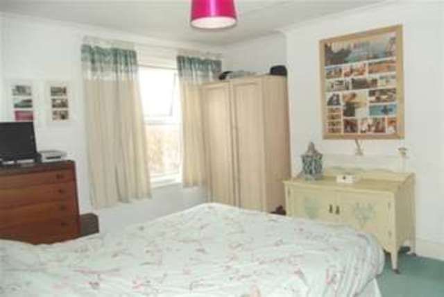  Image of 4 bedroom Semi-Detached house to rent in Whitting Road Weston-super-Mare BS23 at Weston-super-Mare, BS23 4ED