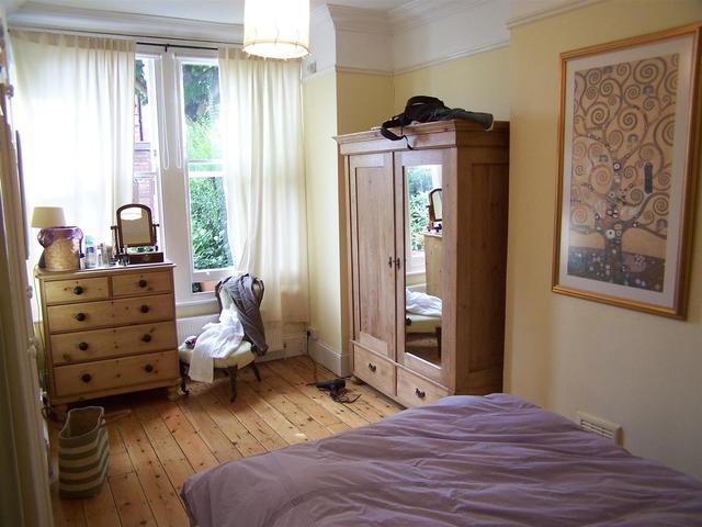  Image of 1 bedroom Property to rent in Womersley Road London N8 at Crouch End, N8 9AE