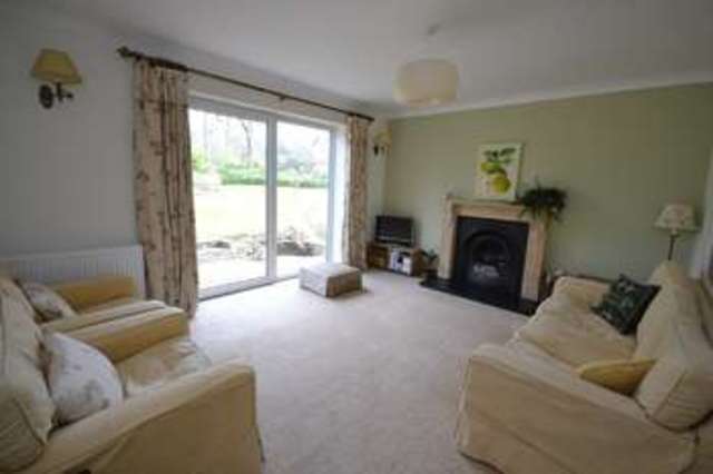  Image of 4 bedroom Detached house for sale in Woolgreaves Garth Sandal Wakefield WF2 at Sandal Wakefield West Yorkshire, WF2 6DY
