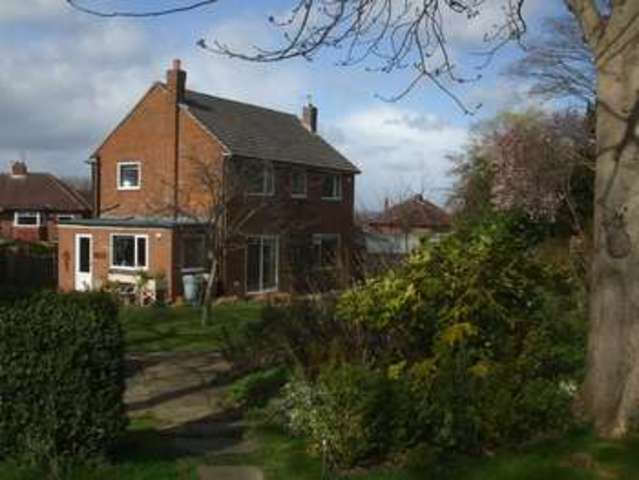  Image of 4 bedroom Detached house for sale in Woolgreaves Garth Sandal Wakefield WF2 at Sandal Wakefield West Yorkshire, WF2 6DY