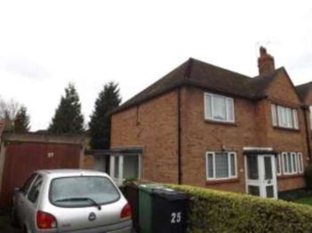  Image of 2 bedroom Maisonette for sale in Avon Close Worcester Park KT4 at Worcester Park  Worcester Park, KT4 7AQ