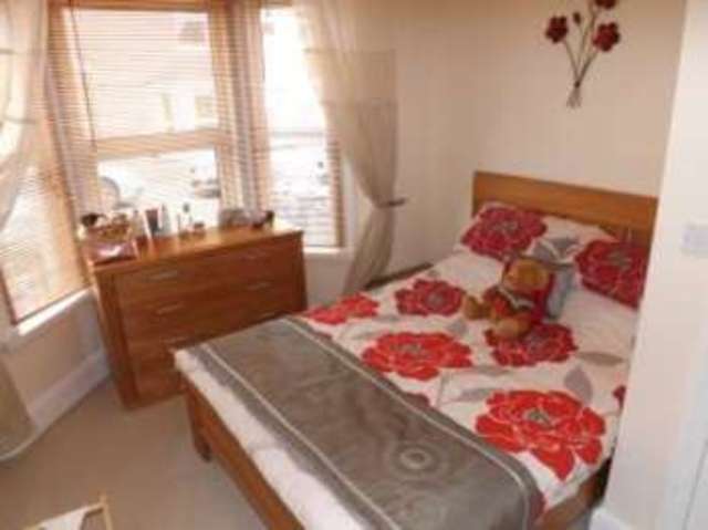  Image of 1 bedroom Flat for sale in Cromwell Road Yeovil BA21 at Yeovil Somerset Preston Plucknett, BA21 5AN
