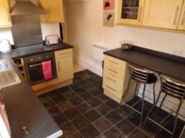  Image of 1 bedroom Flat for sale in Cromwell Road Yeovil BA21 at Yeovil Somerset Preston Plucknett, BA21 5AN