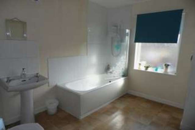  Image of 2 bedroom End of Terrace to rent in York Road Scawthorpe Doncaster DN5 at YORK ROAD SCAWTHORPE DONCASTER, DN5 7UN