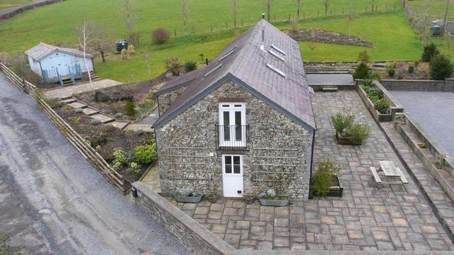  Image of 3 bedroom Detached house for sale in Llangunnor Llangunnor Carmarthen SA32 at Carmarthen Carmarthenshire Nantycaws, SA32 8AQ