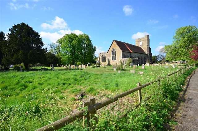  Image of 3 bedroom Detached house for sale in Church Walk Headcorn Ashford TN27 at Headcorn Ashford Headcorn, TN27 9NP