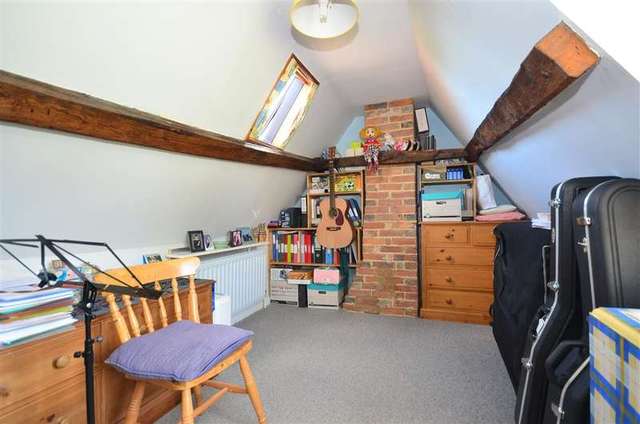  Image of 3 bedroom Detached house for sale in Church Walk Headcorn Ashford TN27 at Headcorn Ashford Headcorn, TN27 9NP