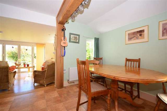  Image of 3 bedroom Detached house for sale in Church Walk Headcorn Ashford TN27 at Headcorn Ashford Headcorn, TN27 9NP