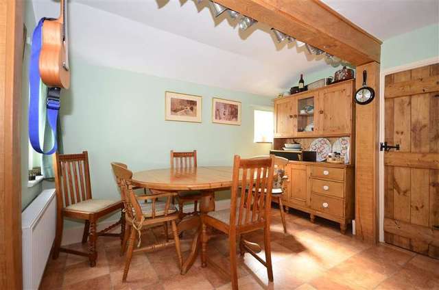  Image of 3 bedroom Detached house for sale in Church Walk Headcorn Ashford TN27 at Headcorn Ashford Headcorn, TN27 9NP