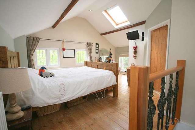  Image of 3 bedroom Cottage for sale in Vicarage Lane Ivinghoe Leighton Buzzard LU7 at Ivinghoe Buc Ivinghoe, LU7 9EQ