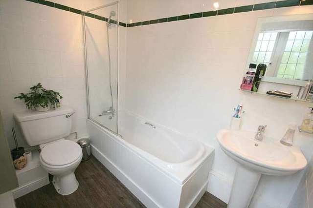  Image of 3 bedroom Cottage for sale in Vicarage Lane Ivinghoe Leighton Buzzard LU7 at Ivinghoe Buc Ivinghoe, LU7 9EQ