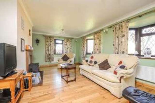  Image of 3 bedroom Detached house for sale in The Meads West Hanney Wantage OX12 at The Meads West Hanney Wantage, OX12 0LJ