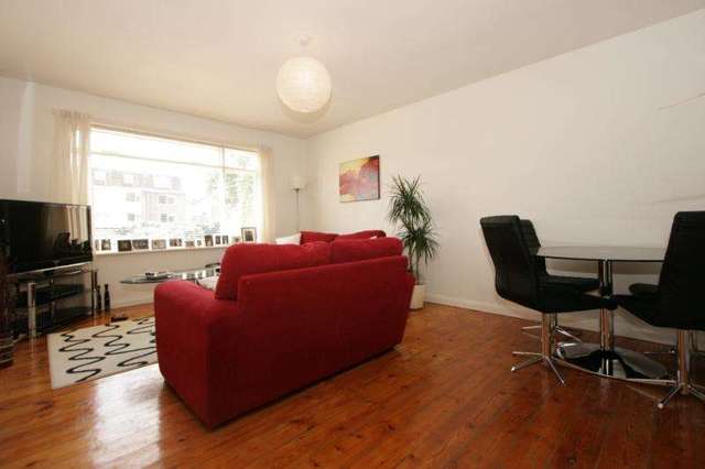  Image of 1 bedroom Flat to rent in Montague Road London SW19 at Wimbledon London South Wimbledon, SW19 1TD