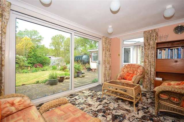  Image of 4 bedroom Detached house for sale in Grigg Lane Headcorn Ashford TN27 at Headcorn Ashford Headcorn, TN27 9TD