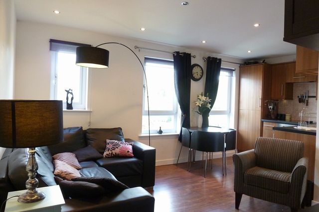  Image of 1 bedroom Flat to rent in Fauldburn Edinburgh EH12 at Corstorphine Edinburgh Edinburgh, EH12 8YQ