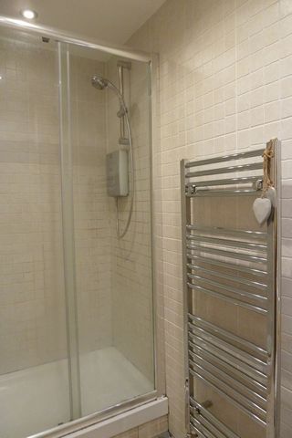  Image of 1 bedroom Flat to rent in Fauldburn Edinburgh EH12 at Corstorphine Edinburgh Edinburgh, EH12 8YQ