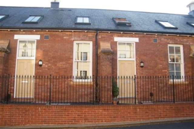  Image of 1 bedroom Detached house to rent in Mount Dinham Court Exeter EX4 at Exeter, EX4 4FY
