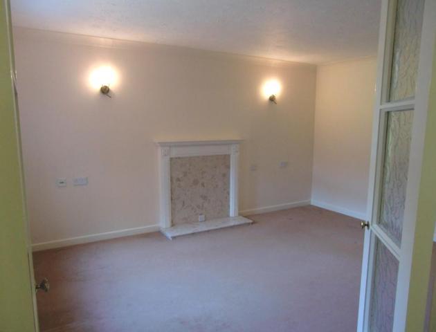  Image of 1 bedroom Apartment to rent in Filey Road Scarborough YO11 at Hartford Court Filey Road Scarborough, YO11 2TP