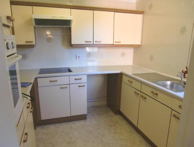  Image of 1 bedroom Apartment to rent in Filey Road Scarborough YO11 at Hartford Court Filey Road Scarborough, YO11 2TP
