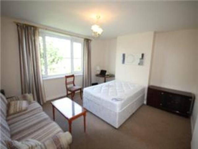  Image of 4 bedroom Flat to rent in Abbotswell Drive Aberdeen AB12 at Kincorth Aberdeen Aberdeen, AB12 5QN