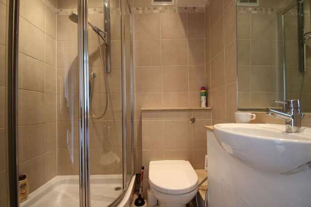  Image of 3 bedroom Apartment to rent in Adelaide Road London NW3 at Swiss Cottage NW3 London, NW3 5ED
