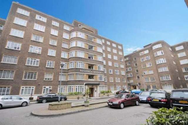  Image of 3 bedroom Apartment to rent in Adelaide Road London NW3 at Swiss Cottage NW3 London, NW3 5ED