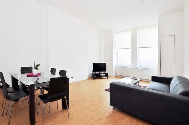 Image of 2 bedroom Flat to rent in Finchley Road London NW3 at Finchley Road Swiss Cottage London, NW3 5HS