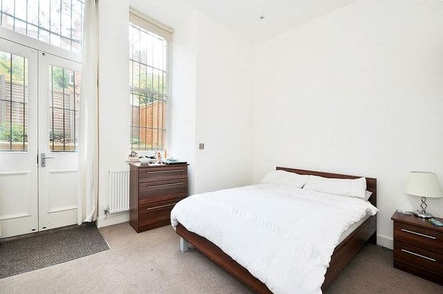  Image of 2 bedroom Flat to rent in Finchley Road London NW3 at Finchley Road Swiss Cottage London, NW3 5HS