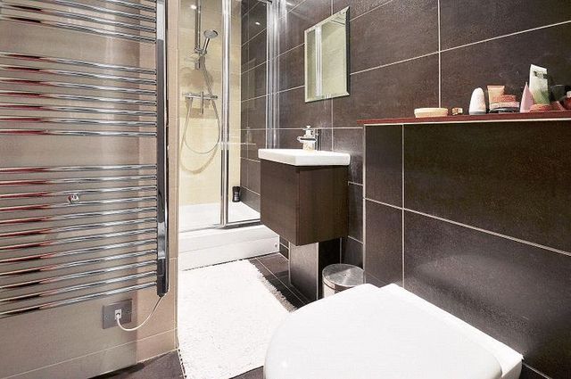  Image of 2 bedroom Flat to rent in Finchley Road London NW3 at Finchley Road Swiss Cottage London, NW3 5HS