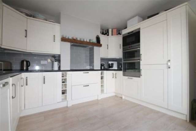  Image of 3 bedroom Detached house to rent in Penny Lane Emsworth PO10 at Emsworth, PO10 8HE