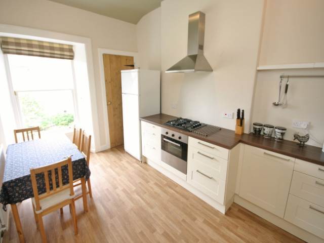  Image of 2 bedroom Flat to rent in Montague Street Edinburgh EH8 at Newington Edinburgh Edinburgh, EH8 9QU