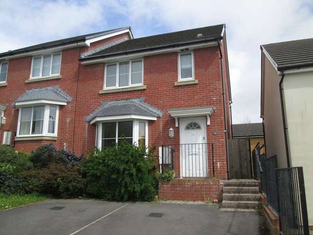  Image of 3 bedroom Detached house to rent in Skylark Road North Cornelly Bridgend CF33 at North Cornelly  North Cornelly, CF33 4PD
