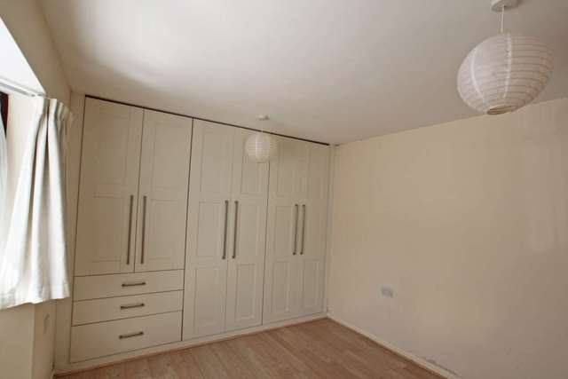 Image of 1 bedroom Cottage to rent in Brightwell-Cum-Sotwell Brightwell-Cum-Sotwell Wallingford OX10 at The White Cottage, Brightwell Cum Sotwell  Wallingford, OX10 0RJ