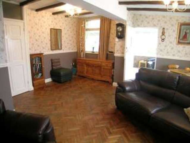  Image of 2 bedroom Bungalow for sale in Camrose Haverfordwest SA62 at Haverfordwest Pembrokeshire Keeston, SA62 6HJ