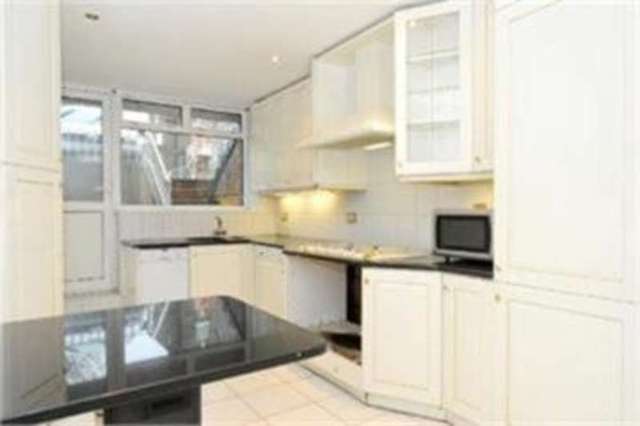  Image of 4 bedroom Town House to rent in Harley Road London NW3 at London, NW3 3BX