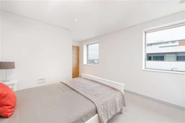  Image of 2 bedroom Flat to rent in Hermitage Street London W2 at London, W2 1PW