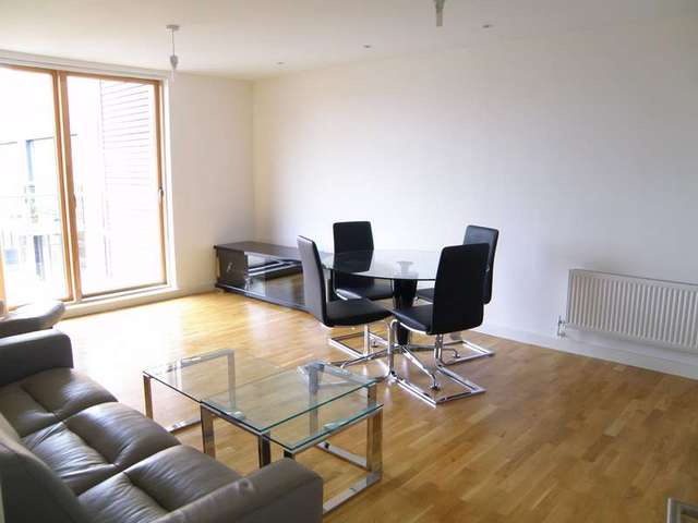  Image of 2 bedroom Apartment to rent in Chatham Street Reading RG1 at Chatham Street  Reading, RG1 7LF