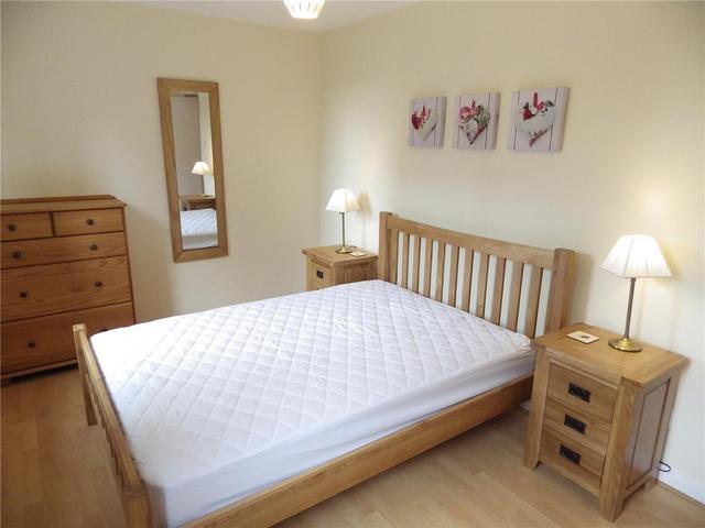  Image of 1 bedroom Flat to rent in Stuart Crescent East Craigs Edinburgh EH12 at Corstorphine Edinburgh Edinburgh, EH12 8XR
