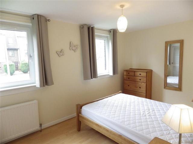  Image of 1 bedroom Flat to rent in Stuart Crescent East Craigs Edinburgh EH12 at Corstorphine Edinburgh Edinburgh, EH12 8XR