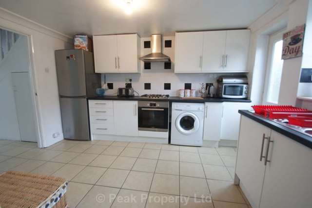 4 Bedroom Town House To Rent In St Michaels Road Canvey